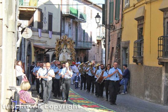 Canepina - Processione della Madonna di maggio