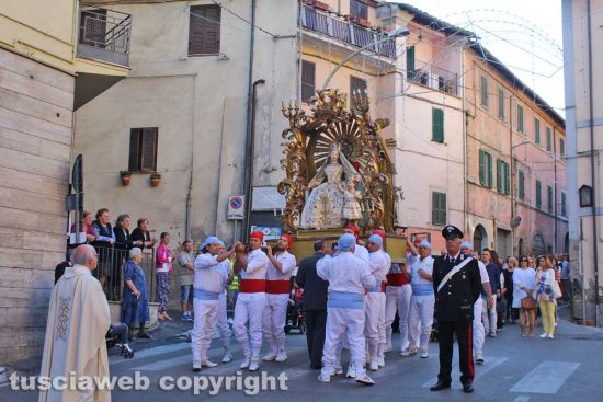 Canepina - Processione della Madonna di maggio