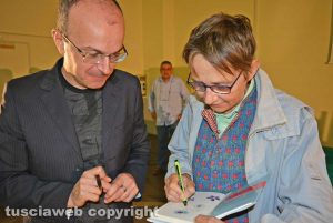 Viterbo - Susanna Tamaro e il dirigente scolastico dell'istituto tecnico Luca Damiani