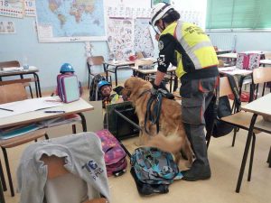 Viterbo - L'esercitazione "Alunni a 4 zampe" promosso dall’Unita cinofila da soccorso