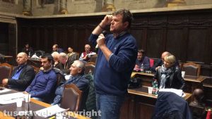 Consiglio comunale - Filippo Rossi e Viva Viterbo lasciano la maggioranza