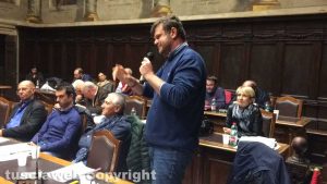 Consiglio comunale - Filippo Rossi e Viva Viterbo lasciano la maggioranza
