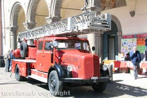 Vigili del fuoco - Mezzo d'epoca