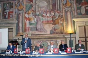 "Viterbo e i suoi pompieri" - La presentazione del libro in sala Regia