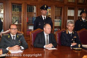 La conferenza stampa - Il comandante della Finanza Colella, il procuratore Auriemma e il comandante della Polstrada Porroni