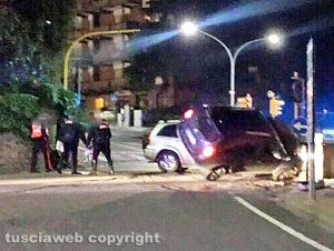 Viterbo - Schianto nella notte in viale Armando Diaz