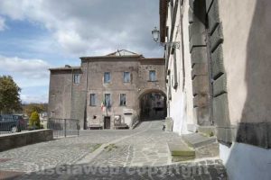 Latera - Piazza del comune