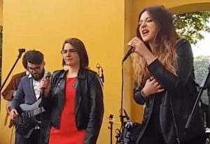 Parma - A destra la cantante viterbese Marta Bruzzichelli