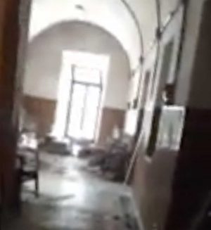 Civita Castellana - Degrado all'ex scuola media annessa