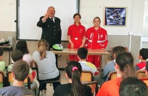 Capodimonte - L'incontro della Cri alle elementari con la polizia locale