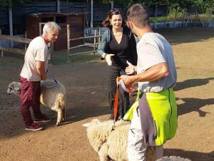 Corchiano - La visita della presidente Boldrini alle due agnelline