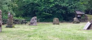 Vitorchiano - Le statue lungo il percorso che porta al santuario