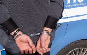 Polizia - Un arresto