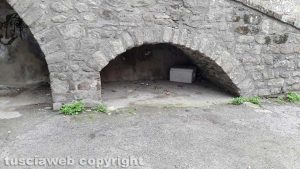 Viterbo - Degrado in largo Alceste Grandori