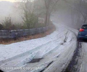 Maltempo - Grandine come neve tra Tuscania e Vetralla