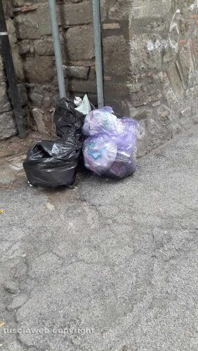 Viterbo - Degrado in largo Alceste Grandori