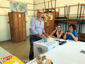 Tarquinia - Mauro Mazzola al voto