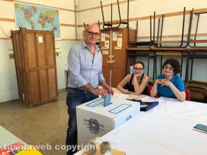 Tarquinia - Mauro Mazzola al voto