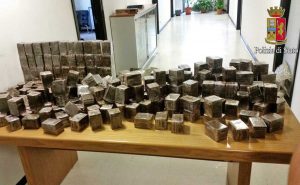 Roma - Lo stupefacente sequestrato