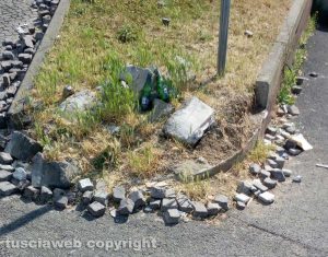 Viterbo - Parcheggio di fronte viale Armando Diaz nel degrado