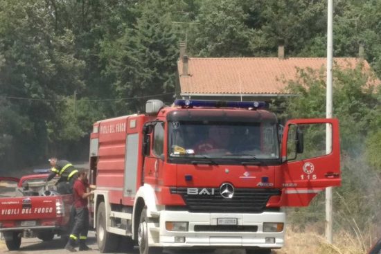 Vetralla - Incendio nel bosco di Monte Fogliano