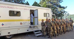 Viterbo - I sottufficiali donano il sangue alla caserma Saloni