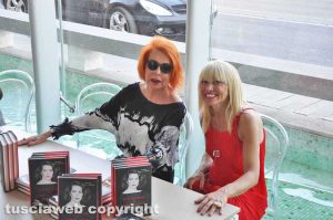 Caffeina - Marina Ripa di Meana e Erika Calesini