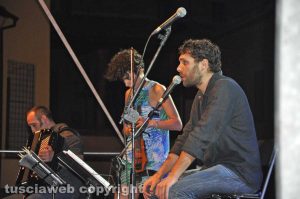 Caffeina - Il cantante degli Hotel Supramonte Luca Concio