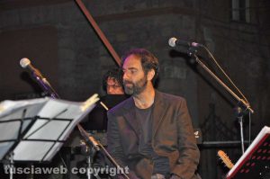 Neri Marcorè a Caffeina