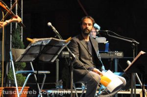 Neri Marcorè a Caffeina