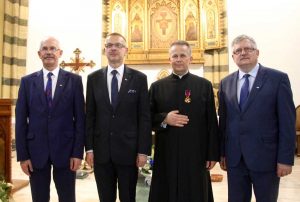 Cerimonia di consegna della medaglia d'oro al merito