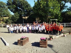 I partecipanti del campionato di Gimkana tecnica al centro Ippico San Filippo