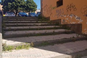 Viterbo - Degrado e sporcizia in zona Trinità