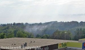 Viterbo - Incendio al Riello - Ancora fumo dopo giorni