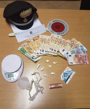 Vasanello - Carabinieri - La droga e i soldi sequestrati