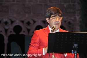 Viterbo - Caffeina - Elio nello spettacolo "Madamina, il catalogo è questo"