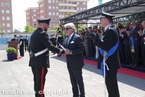 Il prefetto D'Angelo consegna le onorificenze