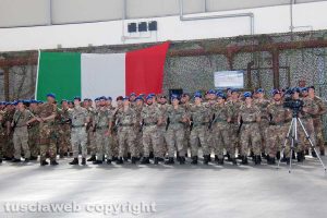 Viterbo - La cerimonia di avvicendamento al comando