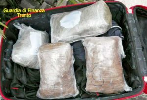 Guardia di finanza - Operazione Alì Babà - La droga sequestrata