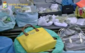 Roma - Il laboratorio clandestino al Pigneto