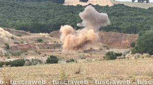 Il tritolo esploso in una cava di tufo