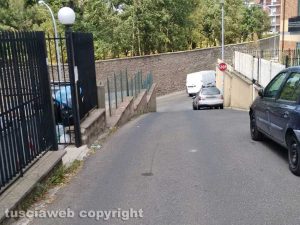Viterbo - Rifiuti in via Francesco Caprini 