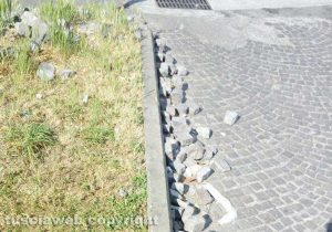 Viterbo - Parcheggio di fronte viale Armando Diaz nel degrado