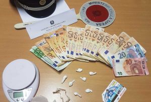 Vasanello - Carabinieri - La droga e i soldi sequestrati