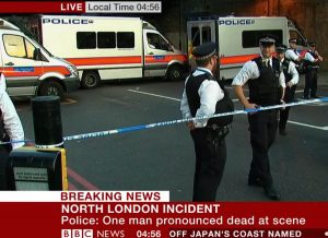 Londra - Furgone su folla di fedeli - La notizia sulla Bbc