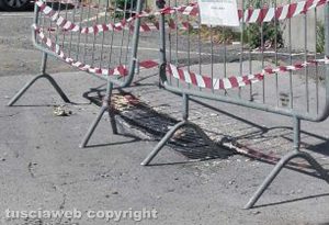 Viterbo - Camper service fuori uso e nel degrado