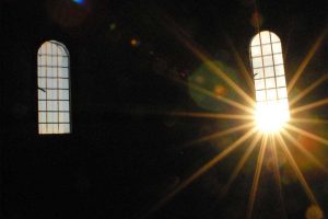 Fabrica di Roma - La chiesa di Santa Maria di Falleri durante il solstizio d’estate