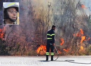 Vigili del fuoco di Viterbo domano un incendio - Nel riquadro: Il comandante provinciale Giuseppe Paduano