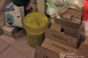 Cibo scoperto dalla polizia locale di Roma capitale