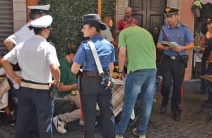Roma - Gli interventi di polizia locale e carabinieri